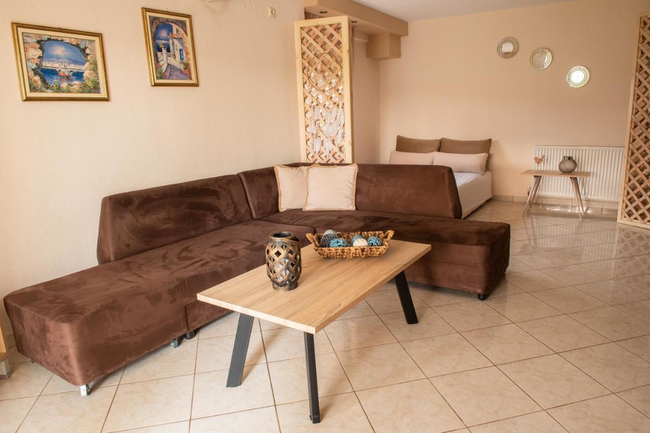 Garden Suite Néa Péramos Extérieur photo