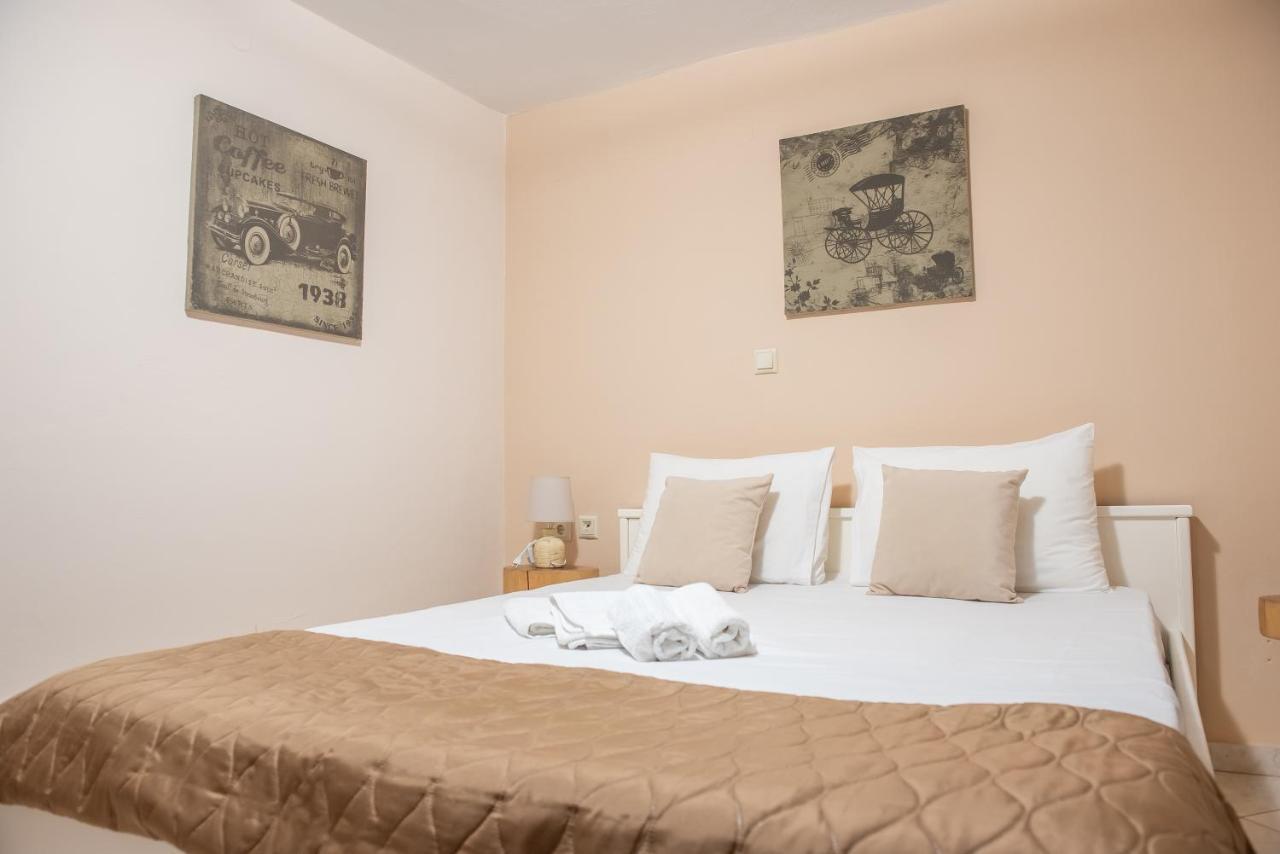 Garden Suite Néa Péramos Extérieur photo