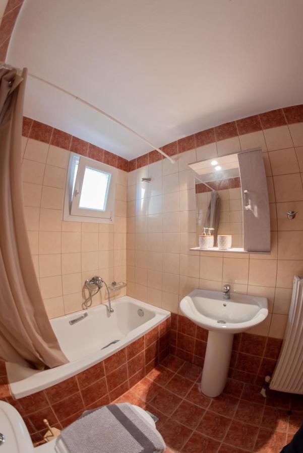 Garden Suite Néa Péramos Extérieur photo